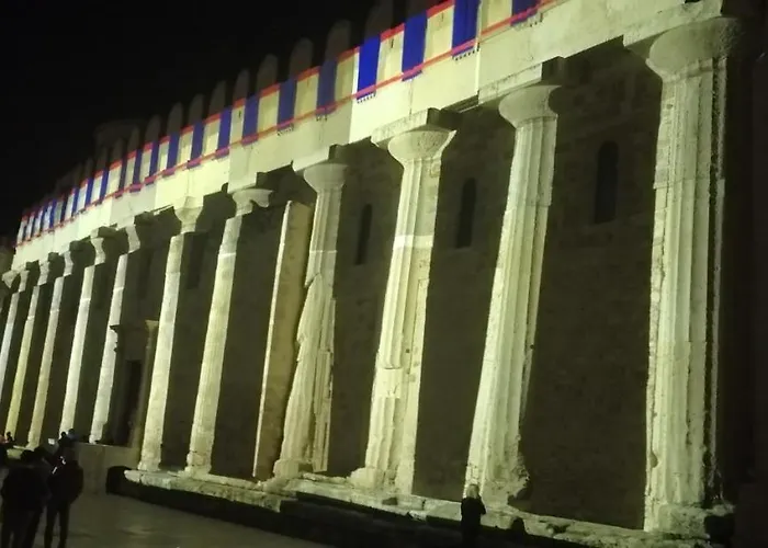 Casa La 